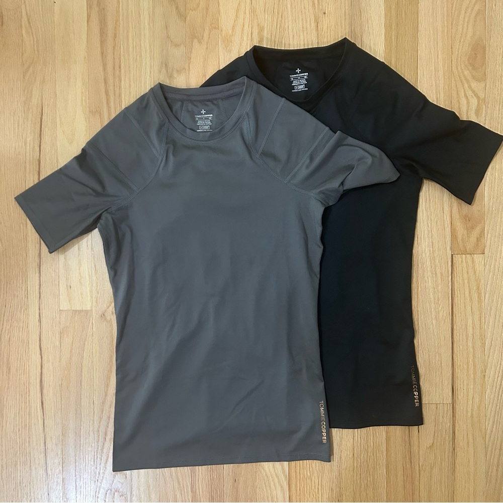 Women's Short Sleeve Active Tees - Black and Gray